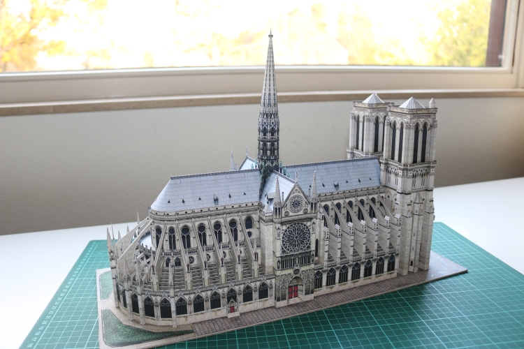 Parijs Notre Dame model schaal klein